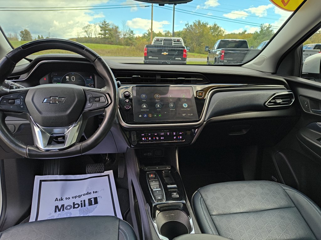 Used 2023 Chevrolet Bolt EUV Premier w/ Sun & Sound Package FWD image 12