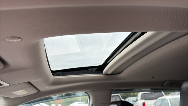 Used 2026 Honda HR-V EX-L image 11