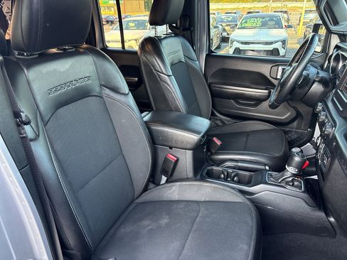 Used 2021 Jeep Wrangler Unlimited Sport AWD/4WD image 13