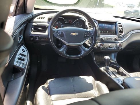 Used 2018 Chevrolet Impala Premier FWD image 10