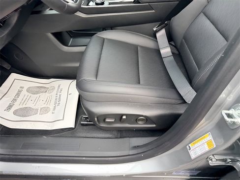 New 2026 Chevrolet Equinox LT w/ Convenience Package II image 14