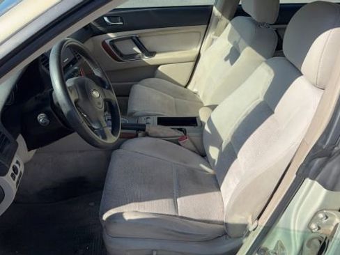 Used 2005 Subaru Outback 2.5i image 9