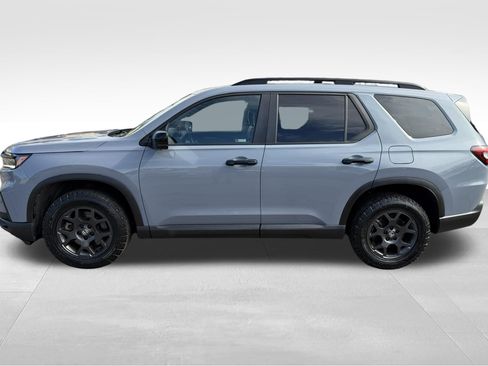 Used 2024 Honda Pilot TrailSport image 10