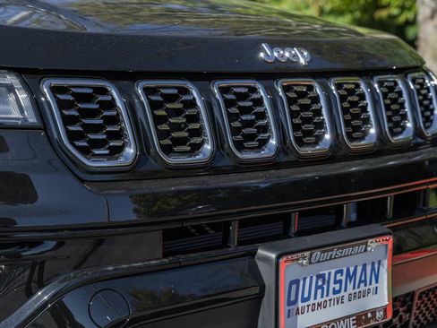 New 2026 Jeep Compass Limited AWD/4WD image 12