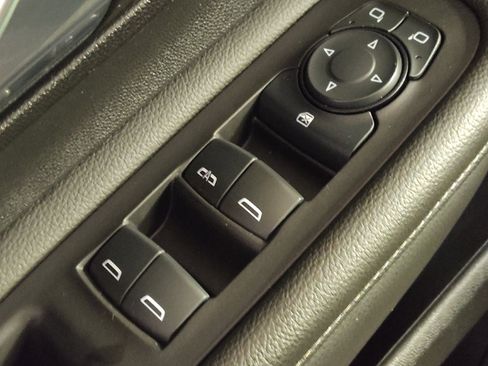 Used 2024 GMC Terrain SLE AWD/4WD image 27