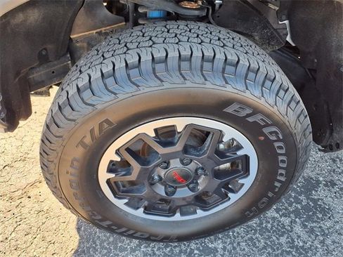 Used 2024 Toyota Tacoma TRD Sport image 39