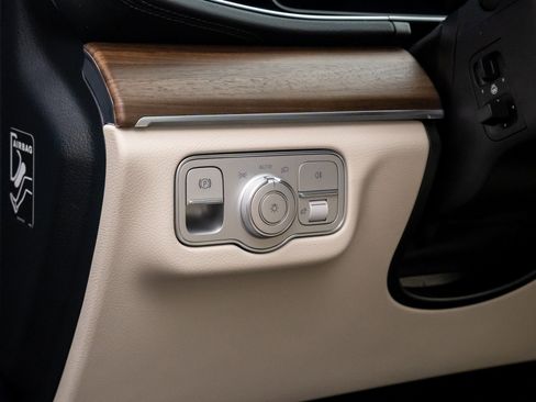 New 2026 Mercedes-Benz GLS 450 4MATIC image 23