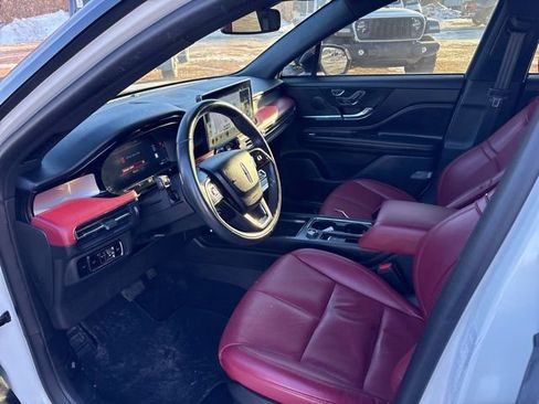 Used 2023 Lincoln Corsair Reserve w/ Rear Removable Package Tray image 15