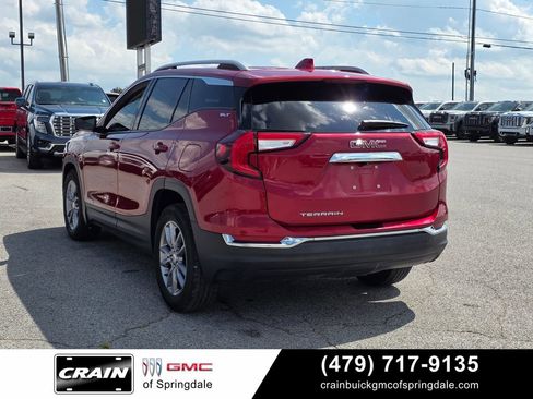Used 2022 GMC Terrain SLT FWD image 5