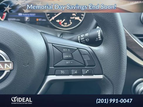 Used 2023 Nissan Altima 2.5 SV FWD image 13