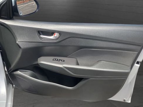 Used 2018 Hyundai Accent SEL FWD image 11
