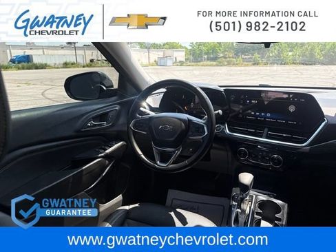 Used 2024 Chevrolet Trax ACTIV w/ Driver Confidence Package FWD image 24