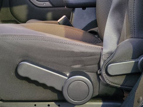 Used 2017 Jeep Wrangler Unlimited Sport w/ Quick Order Package 24S image 19