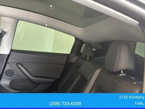Used 2023 Tesla Model Y Long Range AWD/4WD image 32