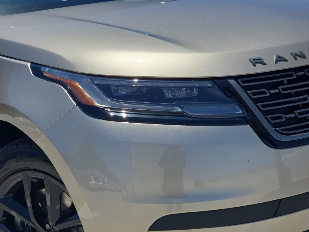 New 2026 Land Rover Range Rover Velar S AWD/4WD image 32