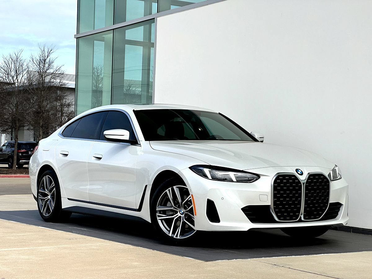 New 2026 BMW 430i w/ Parking Assistance Package RWD image 1