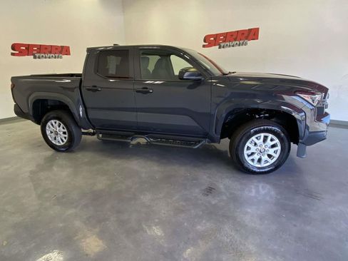 Used 2026 Toyota Tacoma SR image 2