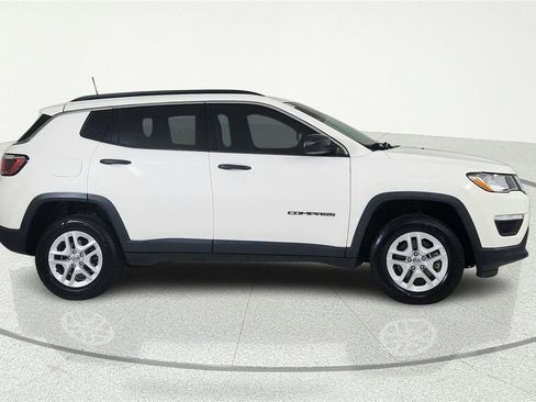 Used 2019 Jeep Compass Sport w/ Cold Weather Group AWD/4WD image 6