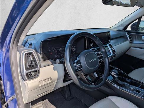 Used 2022 Kia Sorento SX image 12