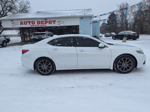 Used 2015 Acura TLX V6 SH-AWD w/ Technology Pkg image 2