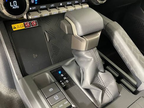 New 2026 Toyota 4Runner 4WD image 4