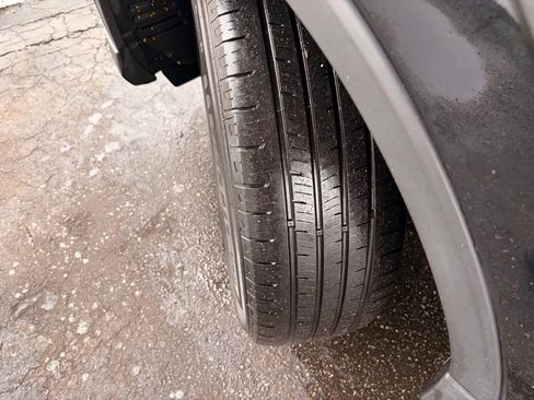 Used 2017 Toyota RAV4 XLE image 47