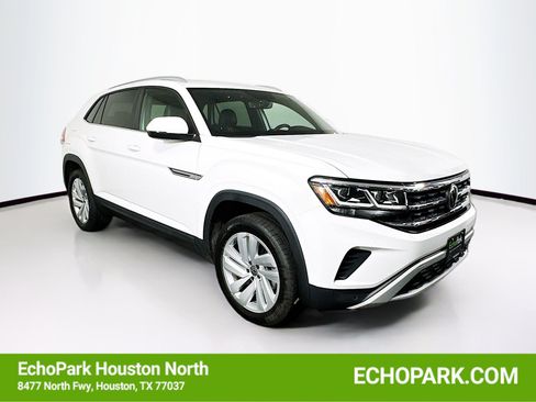 Used 2022 Volkswagen Atlas Cross Sport SE w/ Panoramic Sunroof Package FWD image 1