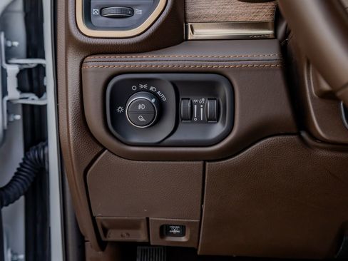 Used 2025 RAM 2500 Limited image 22