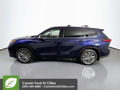 Used 2021 Toyota Highlander Platinum AWD/4WD image 6