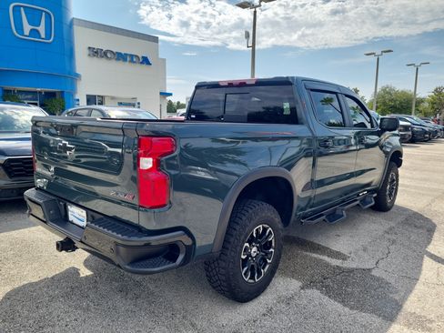 Used 2025 Chevrolet Silverado 1500 ZR2 w/ Technology Package AWD/4WD image 7