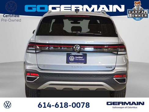 Certified 2025 Volkswagen Taos SE w/ Panoramic Sunroof Package AWD/4WD image 9