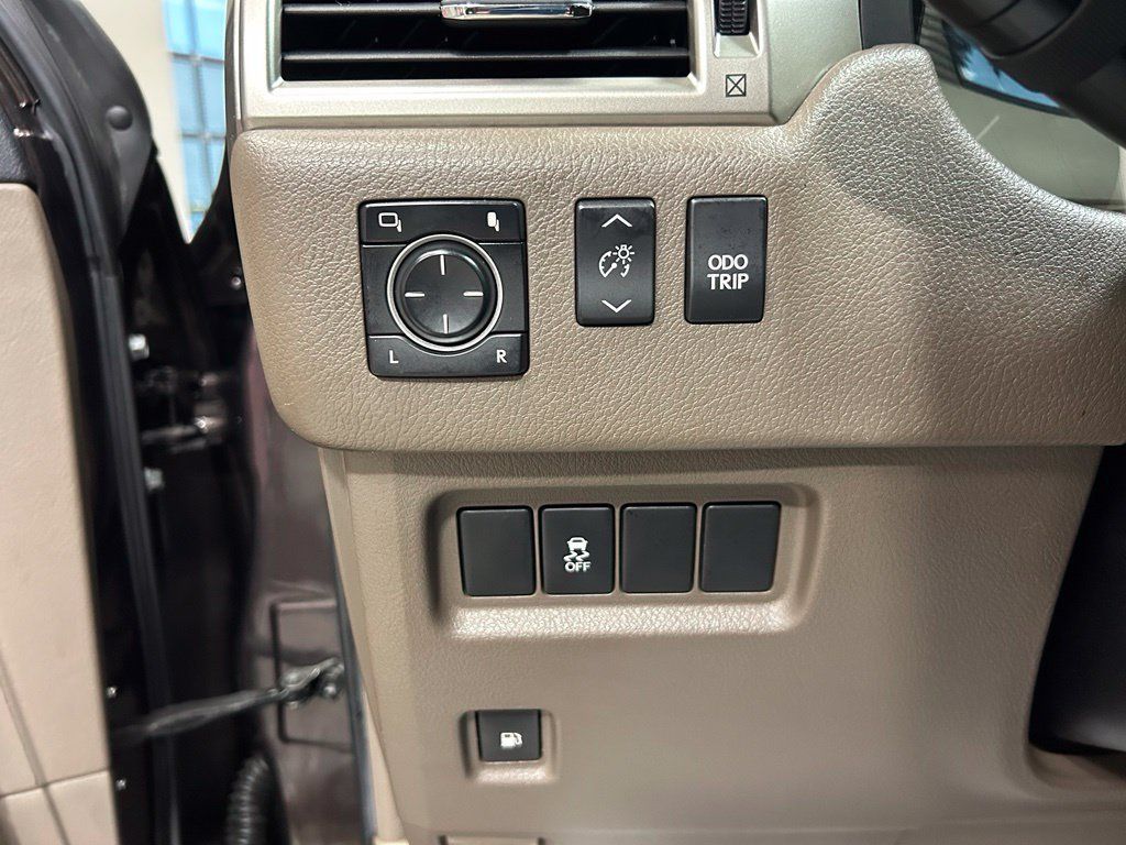 Used 2012 Lexus GX 460 w/ Comfort Plus Pkg AWD/4WD image 14