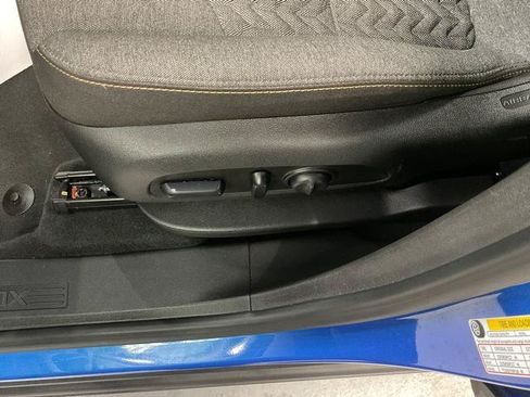 Used 2024 Chevrolet Equinox LT FWD image 13