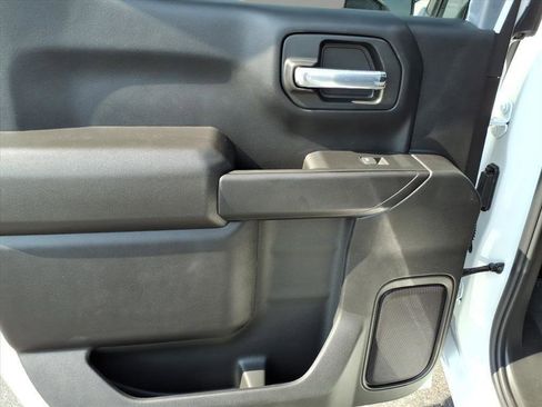 New 2026 Chevrolet Silverado 1500 Custom image 9