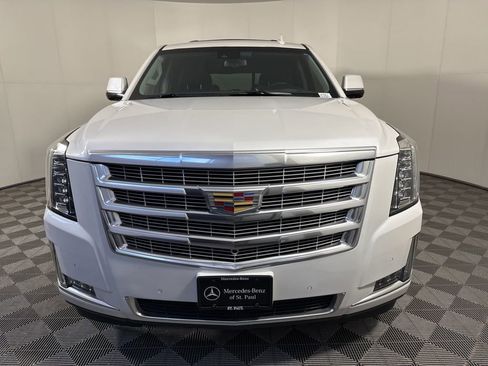 Used 2020 Cadillac Escalade Luxury w/ LPO, Radiant Package image 11