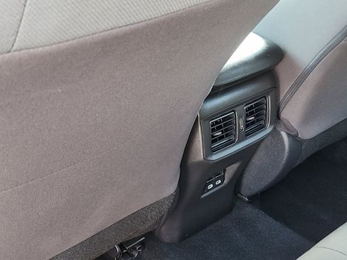 Certified 2025 Toyota RAV4 XLE AWD/4WD image 24