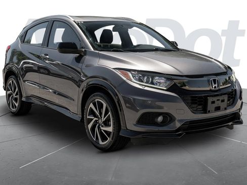 Used 2019 Honda HR-V Sport image 4