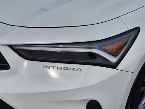 Used 2025 Acura Integra A-Spec image 9