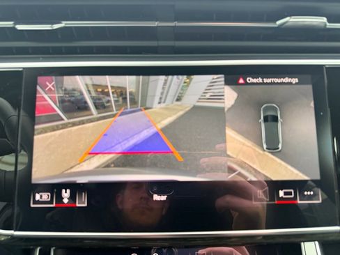 Certified 2025 Audi Q7 3.0T Premium Plus image 35