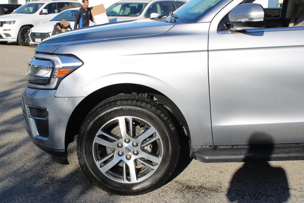Used 2024 Ford Expedition Max Limited RWD image 7