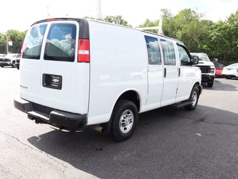 Used 2019 Chevrolet Express 2500 w/ Driver Convenience Package RWD image 25