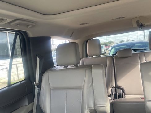 Used 2021 Ford Expedition XLT image 14