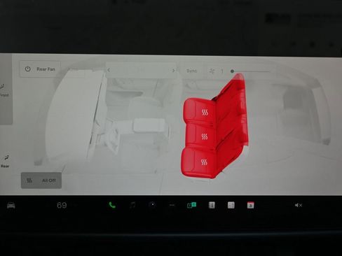 Used 2023 Tesla Model X image 25