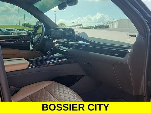 Certified 2023 Cadillac Escalade Premium Luxury w/ LPO, Radiant Package RWD image 30