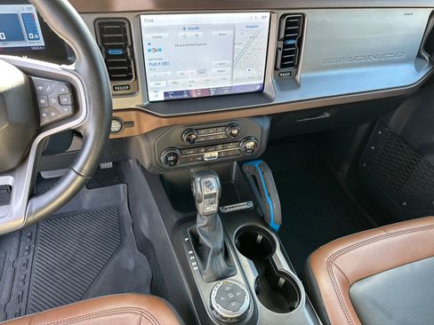 Used 2023 Ford Bronco Outer Banks image 28
