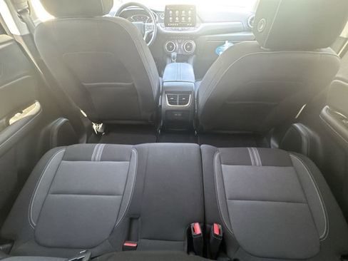 Certified 2024 Chevrolet Blazer LT w/ Convenience Package FWD image 21