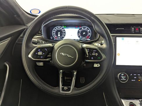 Used 2022 Jaguar F-PACE SVR AWD/4WD image 38