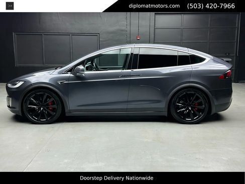 Used 2019 Tesla Model X Performance image 4