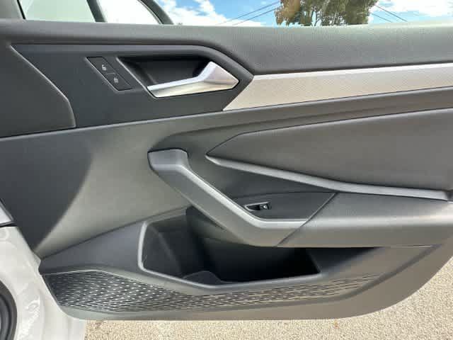 Used 2019 Volkswagen Jetta SE FWD image 22