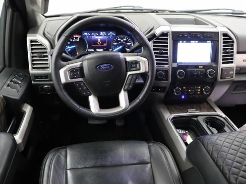 Used 2017 Ford F250 Lariat w/ Lariat Ultimate Package AWD/4WD image 4